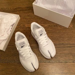 Maison Margiela Reebok Tabi Sneakers